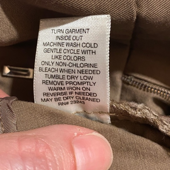 New York & Company Brown Capris - Picture 10 of 10